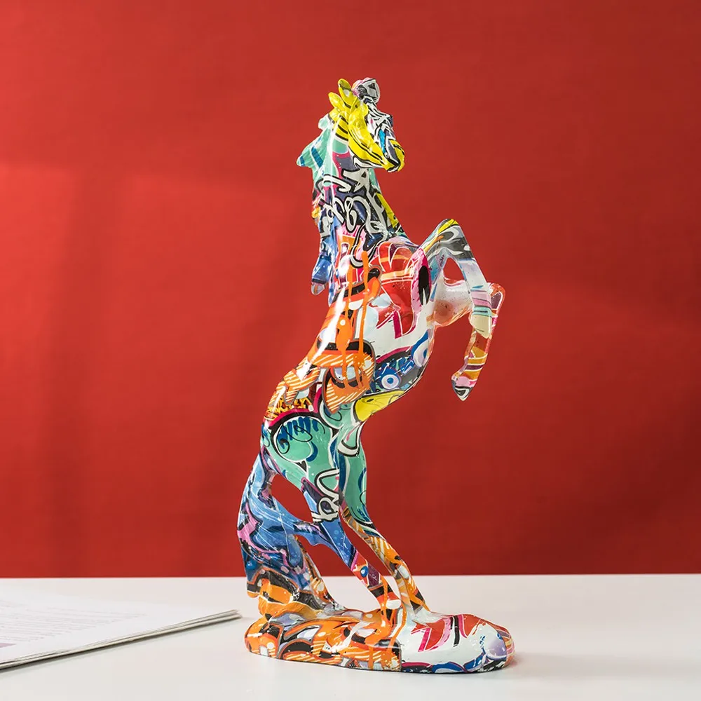 Estátua de cavalo graffiti, ar - Resin Art Decoration Items avaliação e preço